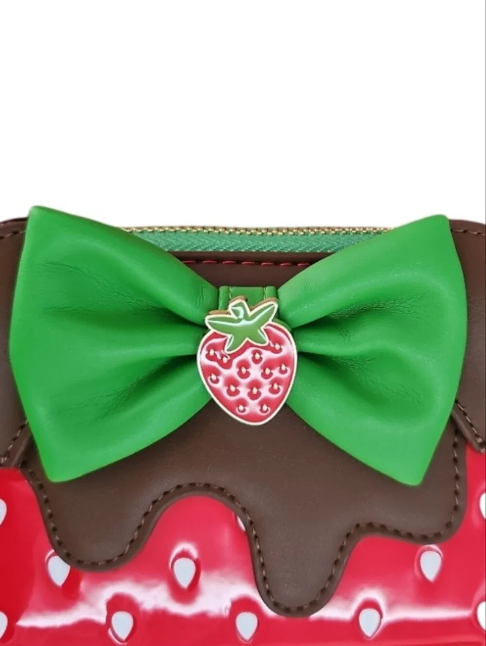 Loungefly Disney Minnie Strawberry Scented Zip Wallet NWT Sweet Treat Exclusive